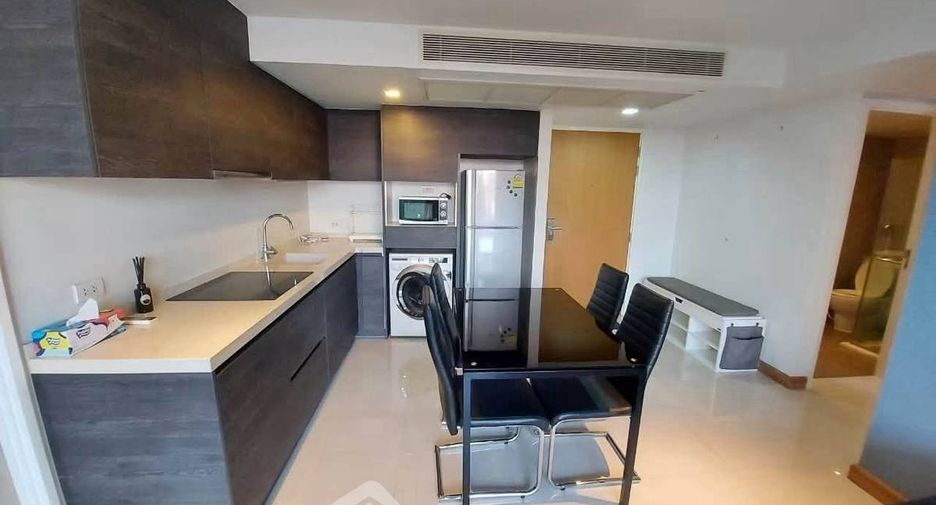À louer 2 chambres condo à Watthana, Bangkok