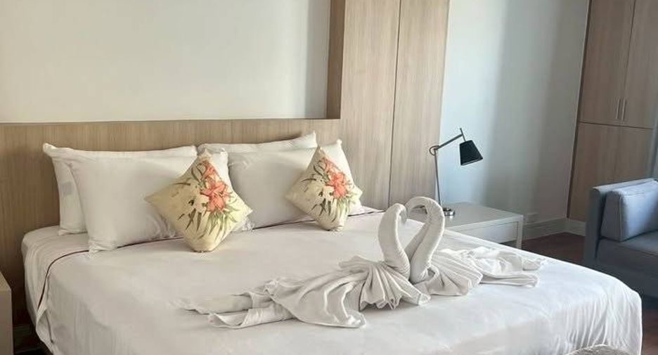 À louer 3 chambres appartement à Pathum Wan, Bangkok