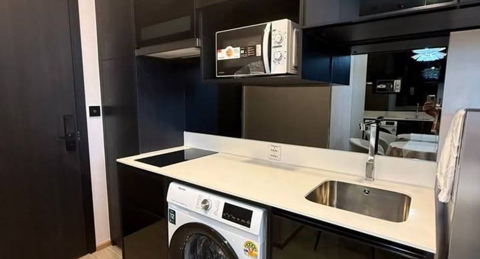 Wohnung zur Miete mit 1 Zimmer in Phaya Thai, Bangkok