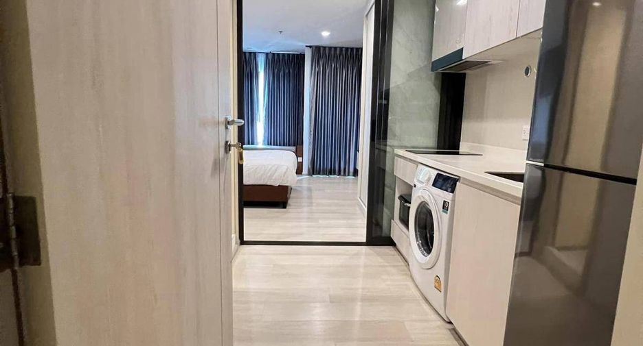 Wohnung zur Miete mit 1 Zimmer in Pathum Wan, Bangkok