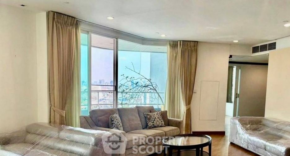 For rent 3 bedrooms condo in Bang Kho Laem, Bangkok
