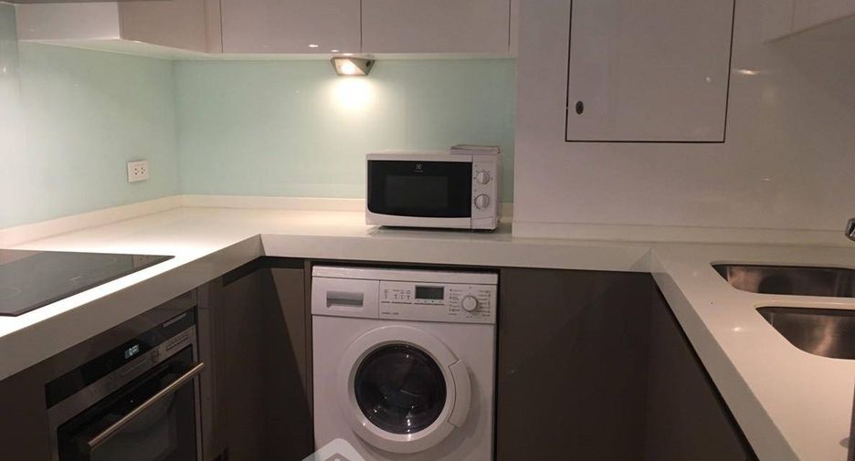 For rent 2 ベッドルーム condo in Pathum Wan, Bangkok