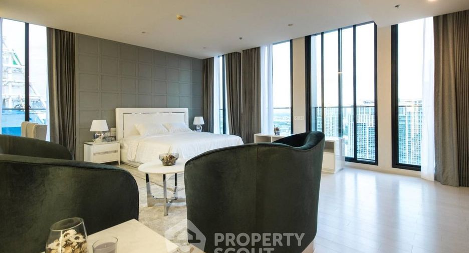 For rent 3 bedrooms condo in Pathum Wan, Bangkok