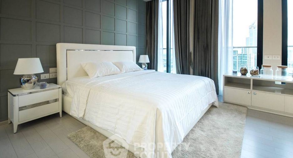 For rent 3 bedrooms condo in Pathum Wan, Bangkok