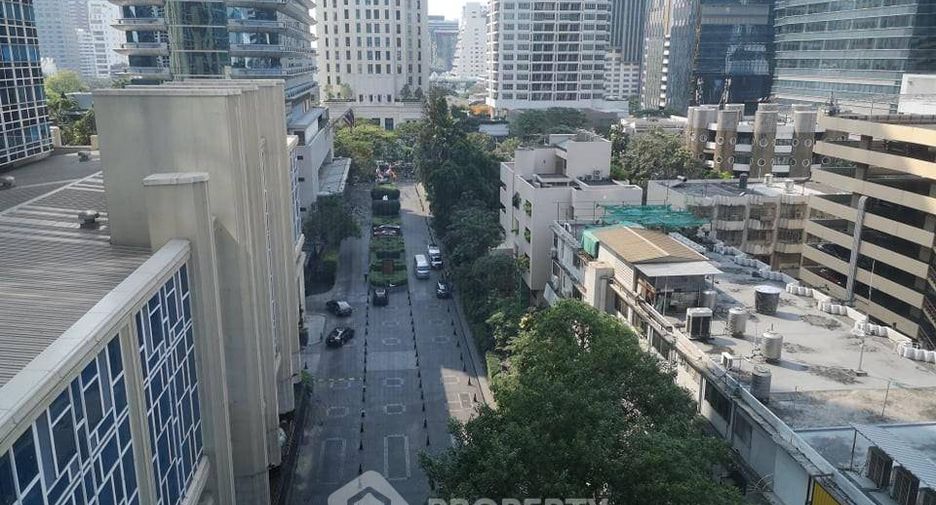 For rent 3 bedrooms condo in Pathum Wan, Bangkok