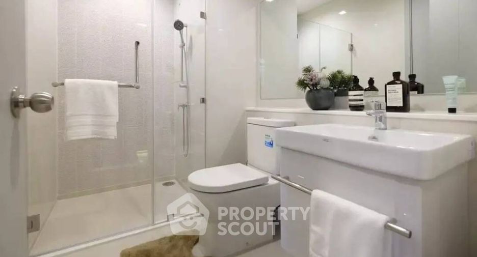For rent 1 Beds condo in Phra Khanong, Bangkok