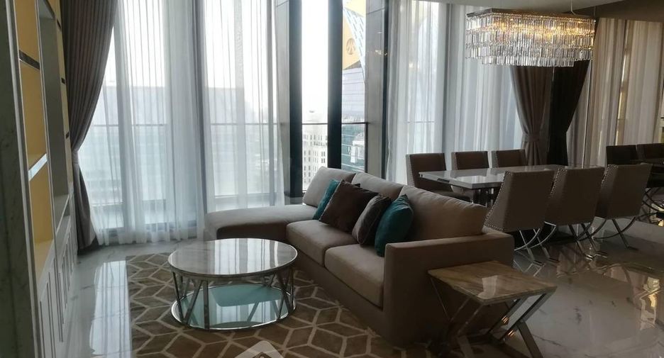 For rent 3 bedrooms condo in Pathum Wan, Bangkok