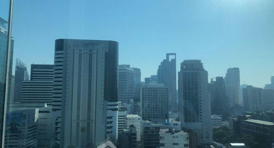 For rent 2 bedrooms condo in Pathum Wan, Bangkok