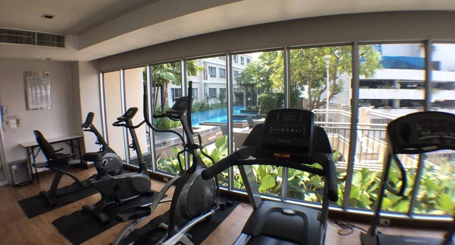 Condo en alquiler de 1 habitaciones en Khlong Toei, Bangkok