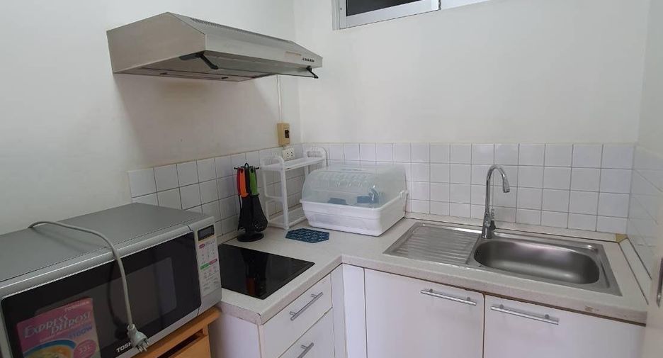 Condo en alquiler de 1 habitaciones en Khlong Toei, Bangkok