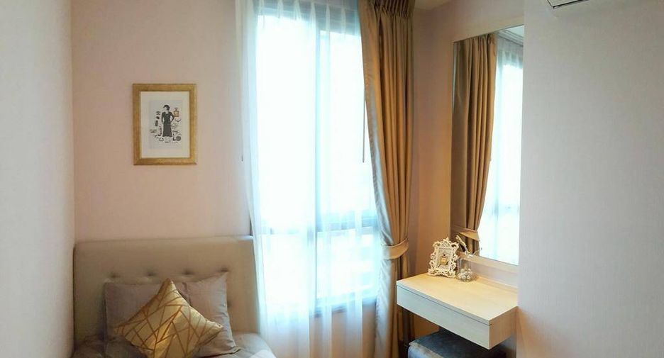 For rent 2 bedrooms condo in Watthana, Bangkok