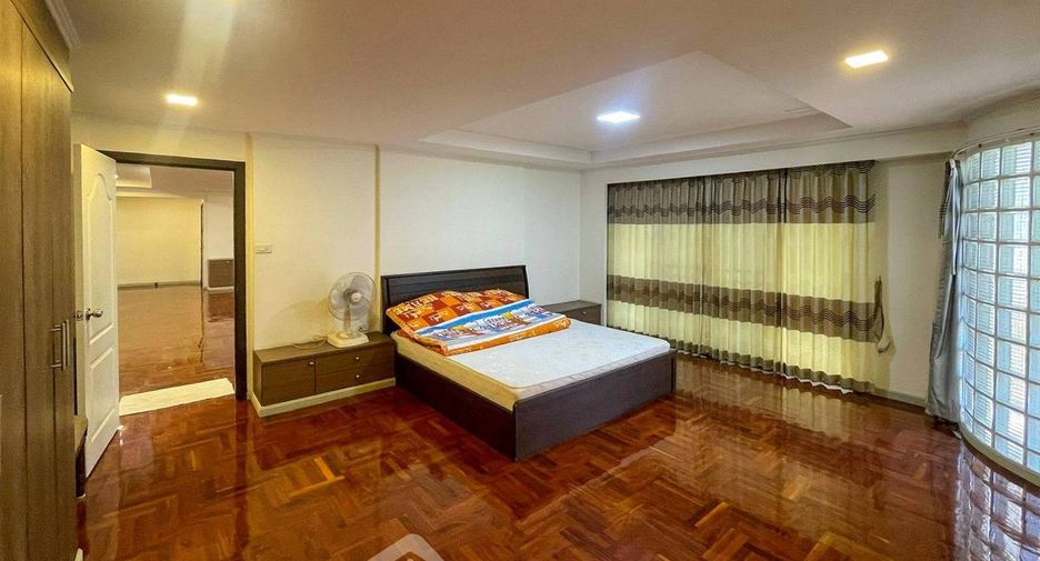 For rent 3 ベッドルーム apartment in Watthana, Bangkok