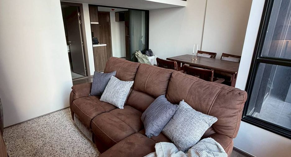 For rent 1 bed condo in Watthana, Bangkok