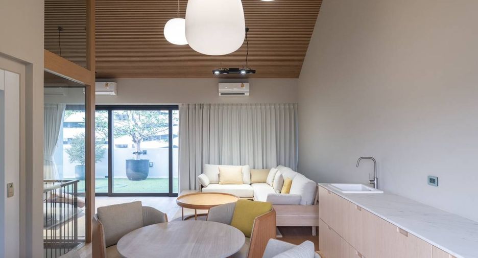For rent 5 bedrooms house in Chatuchak, Bangkok
