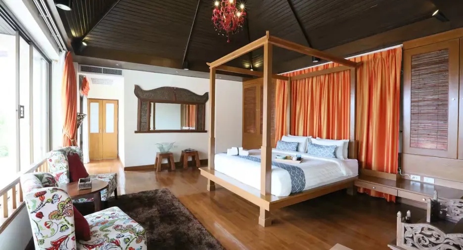 Villa zum Kauf und zur Miete mit 6 Zimmer in East Pattaya, Pattaya