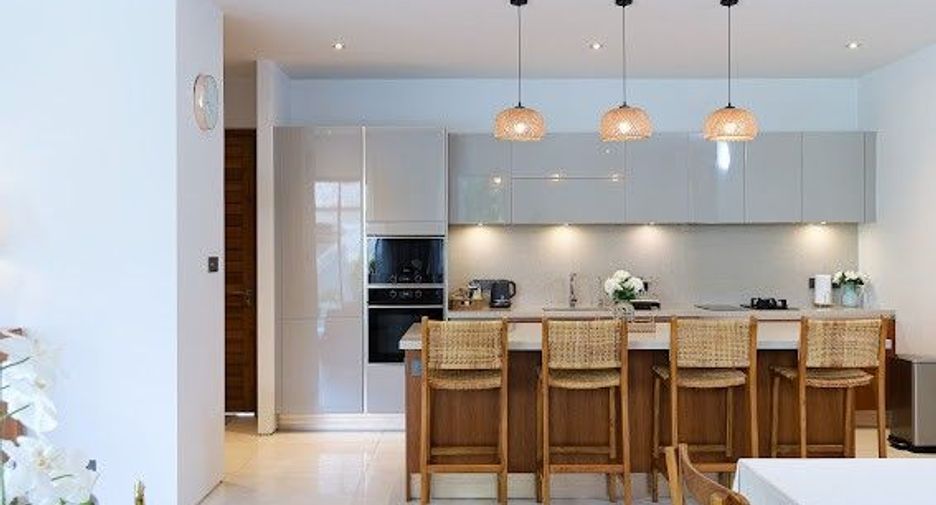 Villa zum Kauf mit 4 Zimmer in Thalang, Phuket