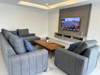 出租 4 卧室 独立屋 在 Bang Lamung, Chon Buri