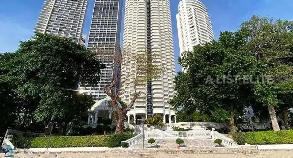 For sale 2 bedrooms condo in North Pattaya, Pattaya