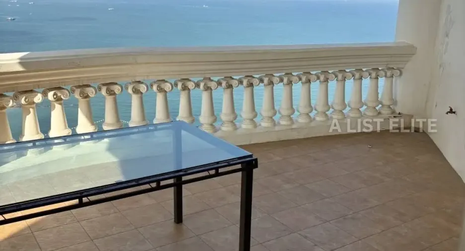 For sale 2 bedrooms condo in North Pattaya, Pattaya