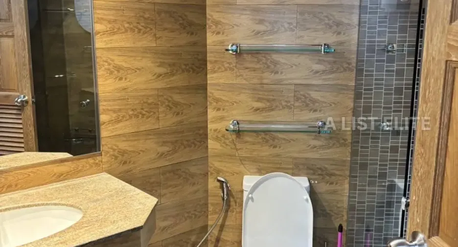 For sale 2 bedrooms condo in North Pattaya, Pattaya
