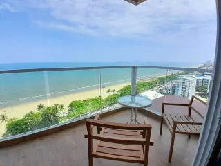 For rent 3 bedrooms condo in Bang Lamung, Chonburi