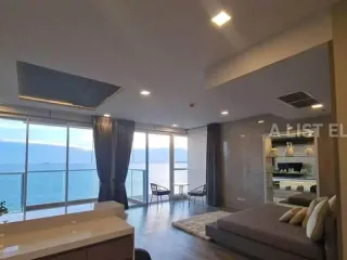 For rent 3 bedrooms condo in Bang Lamung, Chonburi