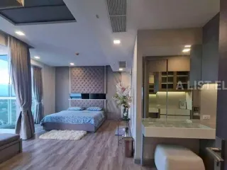 For rent 3 bedrooms condo in Bang Lamung, Chonburi