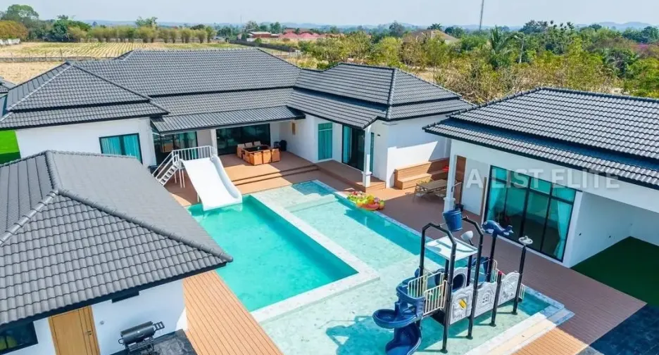 À vendre 5 chambres maison à East Pattaya, Pattaya