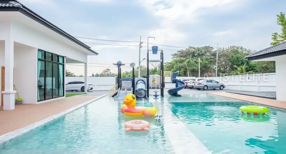 À vendre 5 chambres maison à East Pattaya, Pattaya