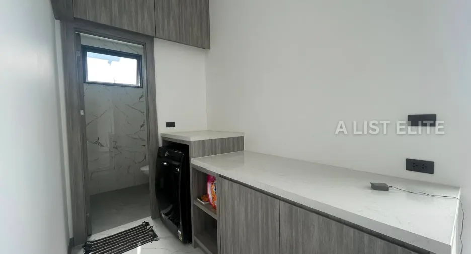 À vendre 5 chambres maison à East Pattaya, Pattaya