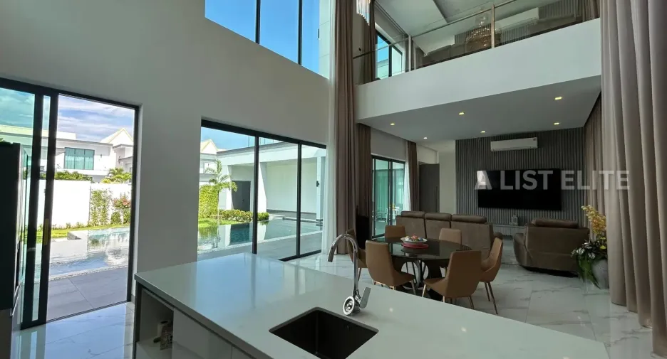 À vendre 5 chambres maison à East Pattaya, Pattaya