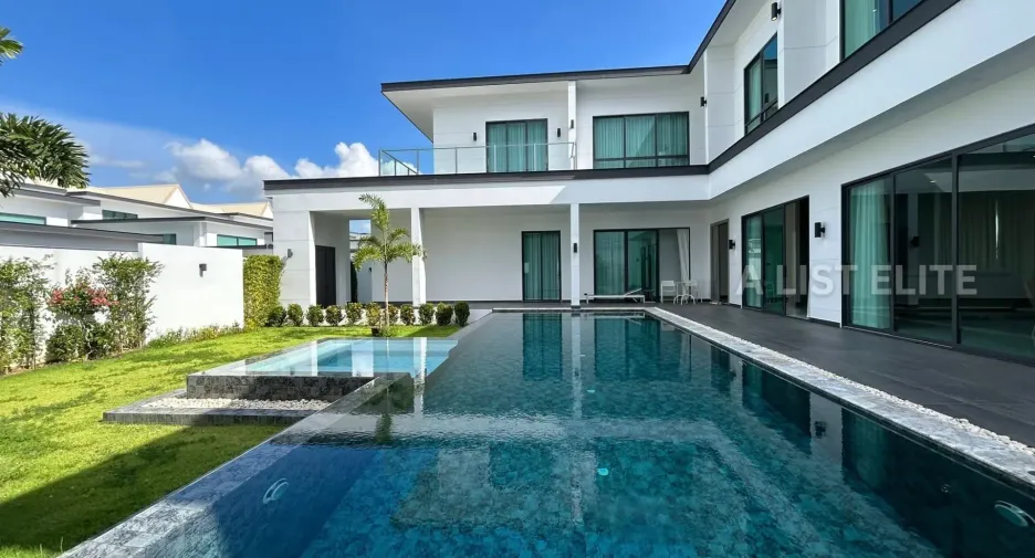 À vendre 5 chambres maison à East Pattaya, Pattaya