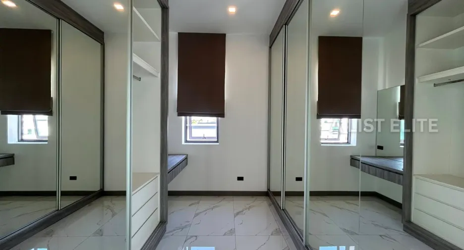 À vendre 5 chambres maison à East Pattaya, Pattaya