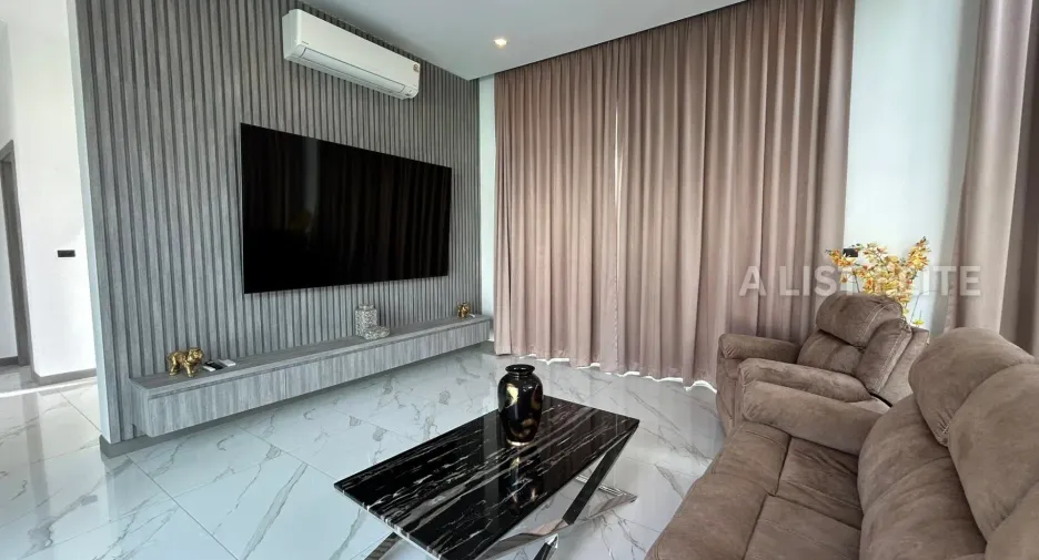 À vendre 5 chambres maison à East Pattaya, Pattaya