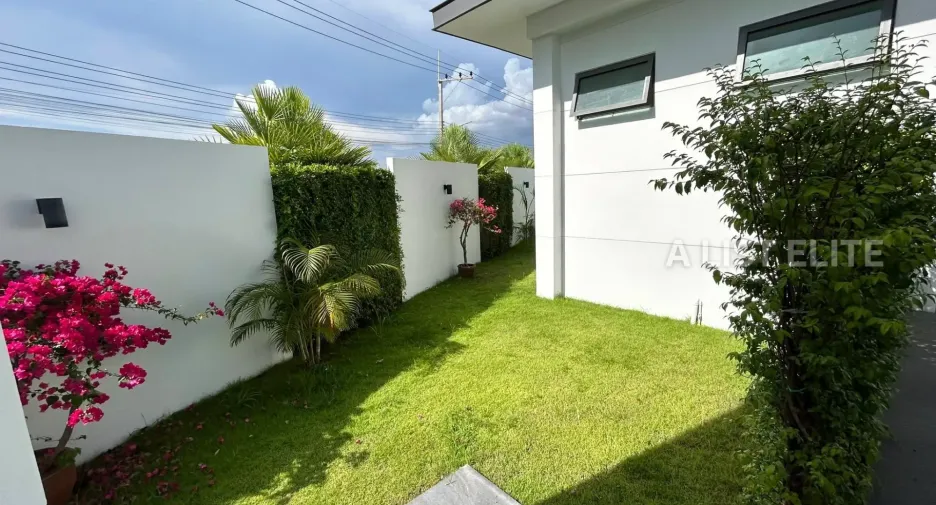 À vendre 5 chambres maison à East Pattaya, Pattaya