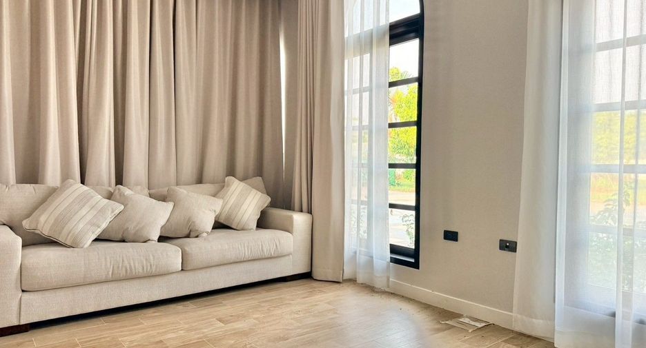 For sale 3 ベッドルーム house in East Pattaya, Pattaya