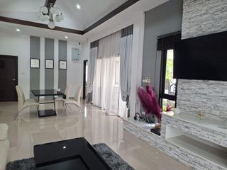 For sale 2 ベッドルーム villa in Bang Lamung, Chonburi