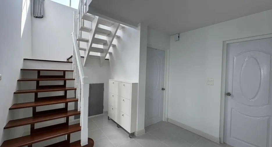 À louer 3 chambres maison à Mueang Phuket, Phuket