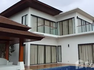 For rent 3 bedrooms villa in Mueang Krabi, Krabi