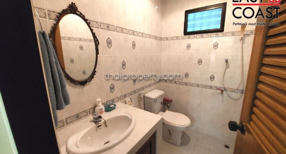 For rent 5 bedrooms house in East Pattaya, Pattaya