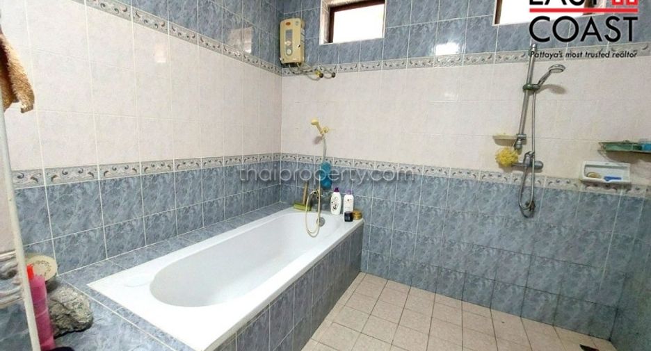 For rent 5 bedrooms house in East Pattaya, Pattaya