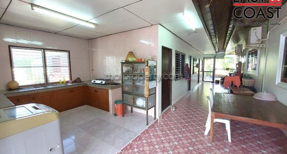 For rent 5 bedrooms house in East Pattaya, Pattaya