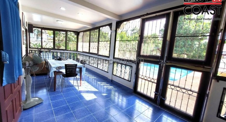 For rent 5 bedrooms house in East Pattaya, Pattaya