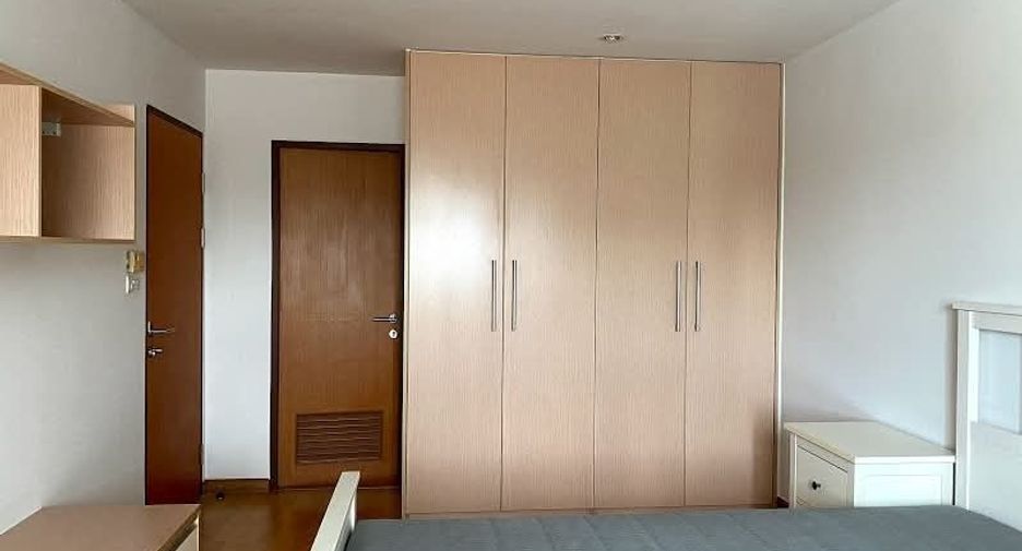 For rent そして for sale 3 ベッドルーム condo in Phra Khanong, Bangkok