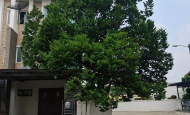 For sale 4 ベッドルーム house in Bang Kapi, Bangkok