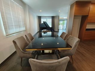 Продажа и аренда 4 спальни дом в Пхра Кханонг, Бангкок