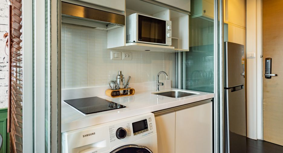For rent 1 Beds condo in Khlong Toei, Bangkok