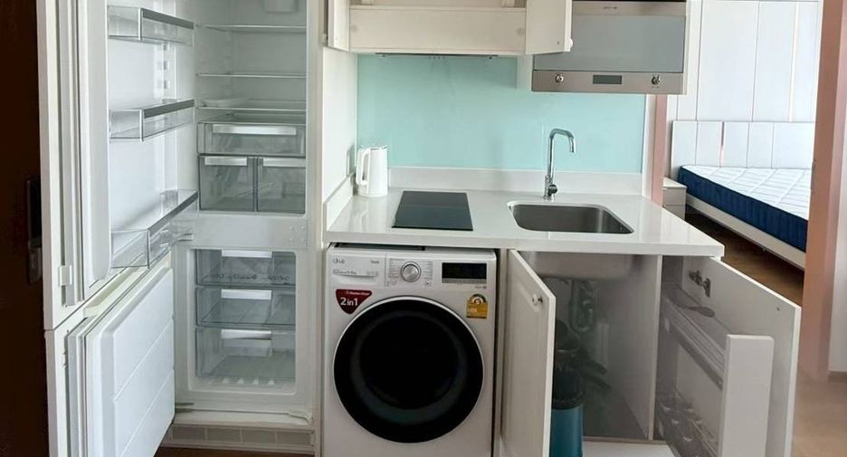 Аренда и продажа 1 кровать кондо в Щаттхана, Бангкок