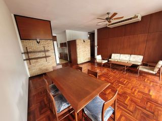 For rent 2 bedrooms condo in Bang Rak, Bangkok