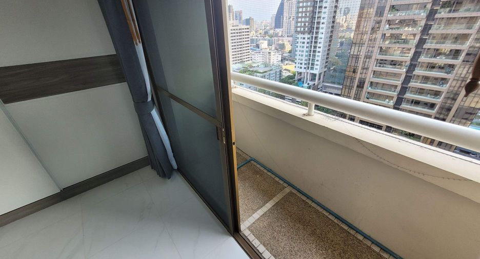 À louer 2 chambres condo à Khlong Toei, Bangkok